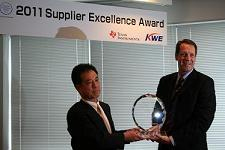 テキサス・インスツルメンツ社 国際資材調達担当副社長 Mr.Rob Simpson<br>近鉄エクスプレス 社長 石崎 哲