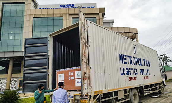 Unloading in Manipu